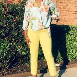 Tropical floral blouse & pants set.